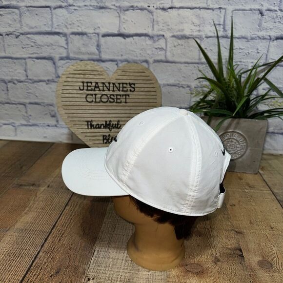 Nike Golf Heritage86 Performance Logo Adjustable Hat - White - Picture 4 of 8